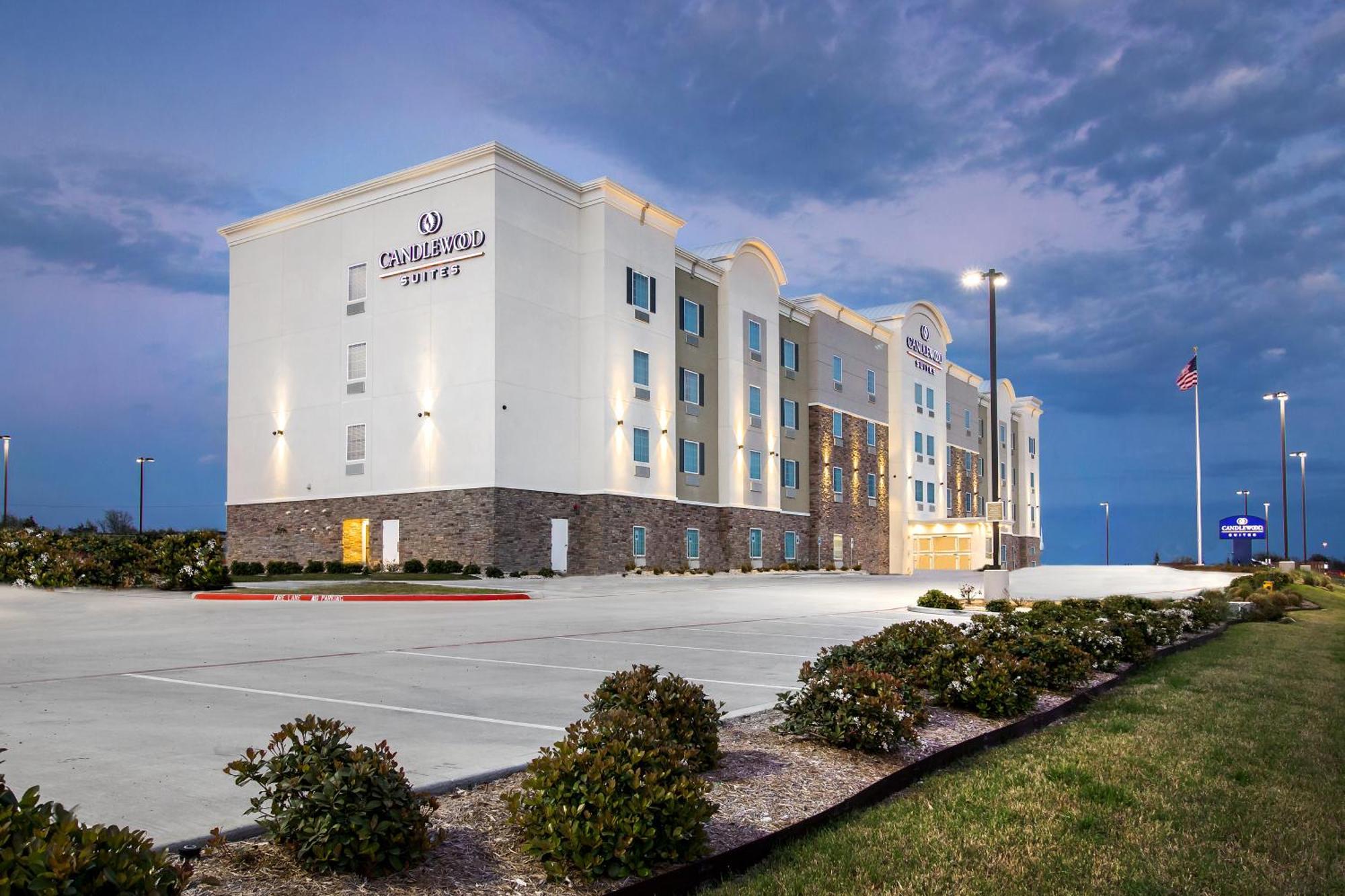 Candlewood Suites Waco, An Ihg Hotel Exterior photo